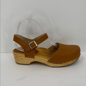 Klagn Swedish Comfort Alma Bjork clog shoe platform wooden tan leather EUC 40 10